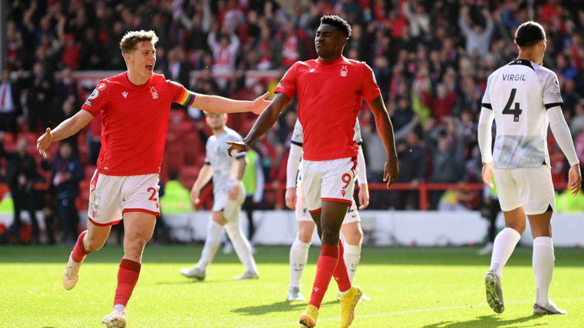 他迅速成为 他迅速成为